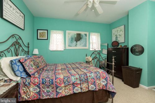 202 Daly St, Philadelphia PA 19148-3329 exterior