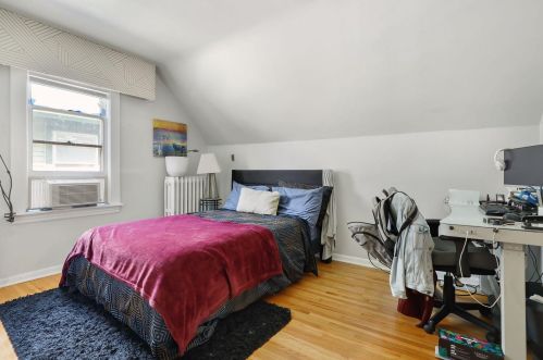 919 6 St, Saint Paul MN 55106-4503 exterior