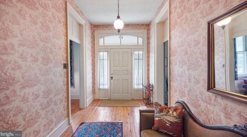 6642 Burkittsville Rd, Middletown MD 21769-7002 exterior