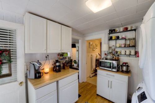 19 Highland Ter, Worcester MA 01602-4202 exterior