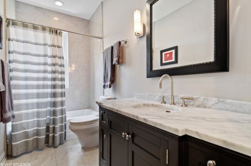 1734 Balmoral Ave, Chicago IL 60640-1003 exterior