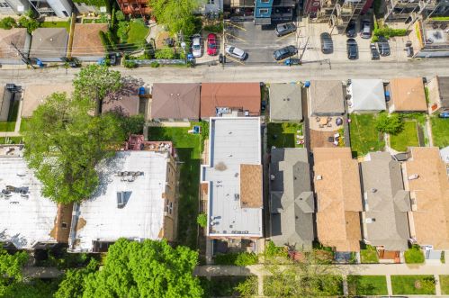 2458 Linden Pl, Chicago IL 60647-2625 exterior