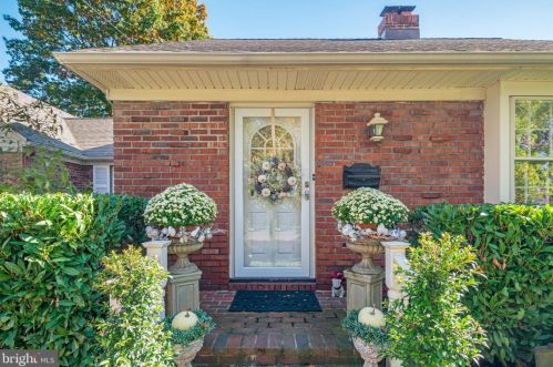 453 Mansfield Ave, Haddon Heights, NJ 08035-1434