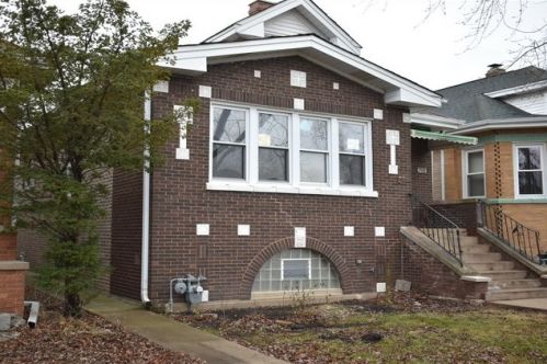 2911 76th Ct, Chicago, IL 60707-1102