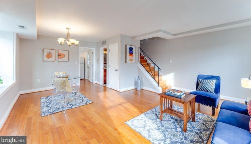 2406 Dearing St, Alexandria VA 22302-1806 exterior