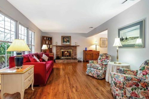 89 Luyster St, Huntington Station NY 11746-4422 exterior