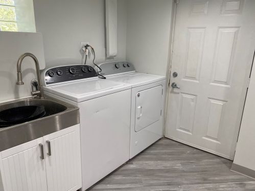 5822 Huron St, Chicago IL 60642-5725 exterior