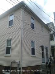 12 Louisburg Pl, Providence RI  02909-1135 exterior