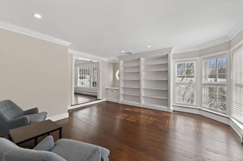 9 Maple Way, Armonk NY 10504-2601 exterior