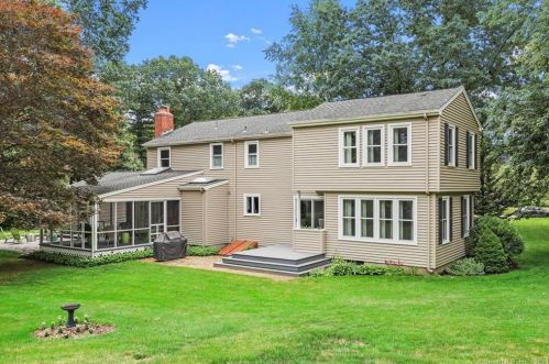 80 Christine Ter, Milford CT 06461-2212 exterior