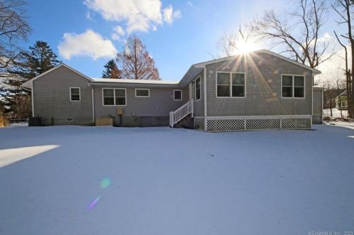 13 Sky Top Rd, Ridgefield, CT 06877-1516