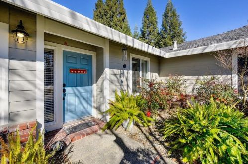 117 Sombrero Way, Folsom CA 95630-2223 exterior