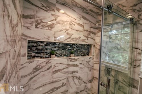 1145 Carlo Wood Dr, Atlanta GA 30331-7344 exterior