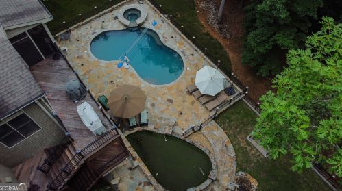 8069 Kenstone Ct, Atlanta GA 30350-4160 exterior