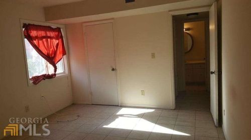 5923 Sutcliff Sq, Lithonia GA  30058-4781 exterior