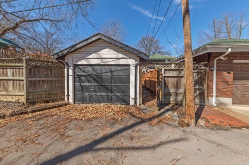 444 Melville Ave, Saint Louis MO 63130-4509 exterior