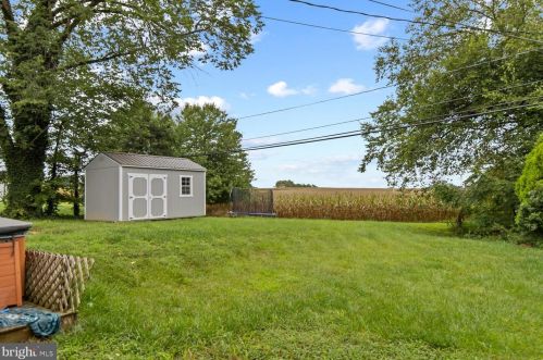 1935 Longview Dr, Lancaster, PA 17601-4719