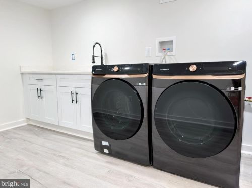 1639 Jackson St, Philadelphia PA 19145-3617 exterior