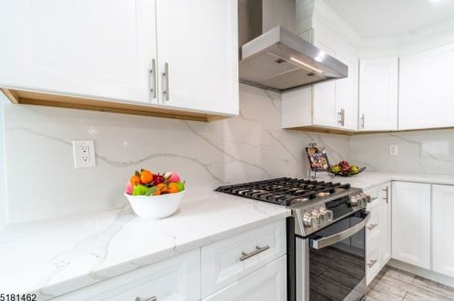 27 Norwood Rd, Springfield NJ 07081-2234 exterior