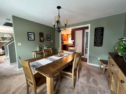 23 Styles Dr, Concord NH 03301-8637 exterior