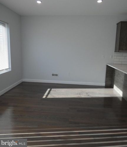 520 Berks St, Philadelphia PA  19122-2138 exterior