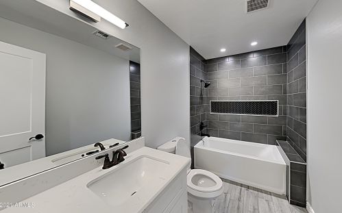 3041 Elm St, Phoenix AZ  85016-5036 exterior