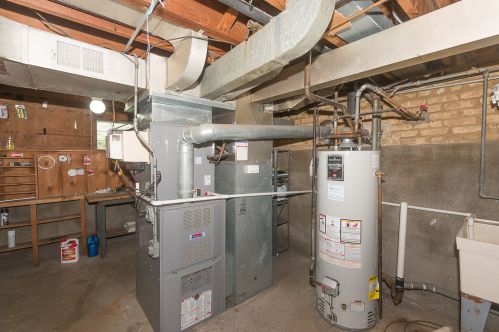 1737 74th Ave, Chicago IL 60707-2612 exterior