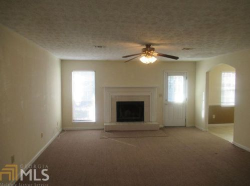 2822 Country Farms Ct, Lithonia GA  30039-4709 exterior