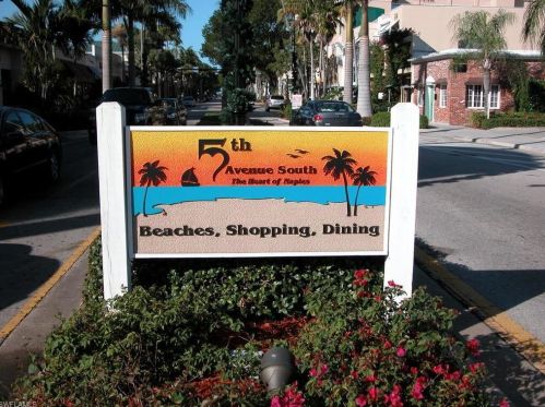 605 8th Ave, Naples FL 34102-6917 exterior