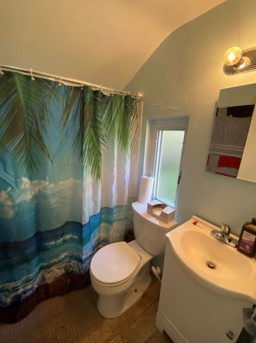 1566 Berkshire Ave, Pittsburgh PA  15226-2476 exterior