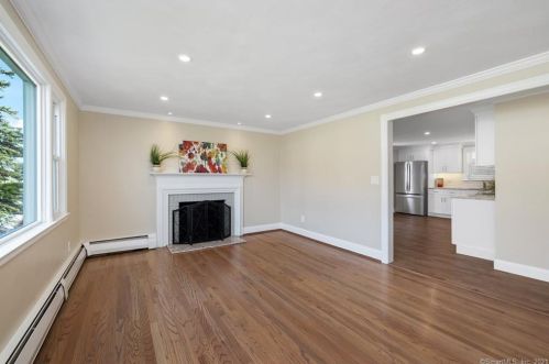 112 East St, New Britain CT  06051-3645 exterior