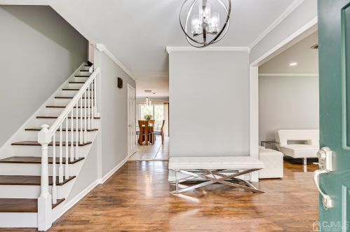 3993 Park Ave, Edison NJ  08820-3013 exterior