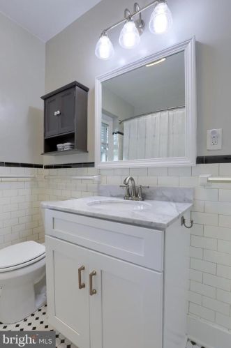 409 Atkins Ave, Lancaster PA  17603-4912 exterior