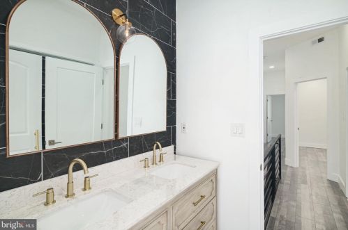 2238 17th St, Philadelphia PA  19132-4403 exterior