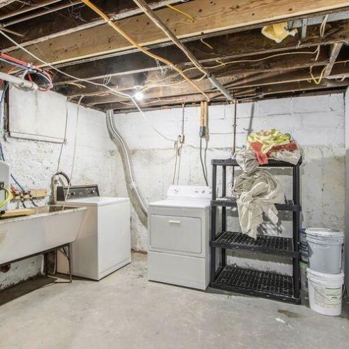 823 Oak St, Kalamazoo MI 49008-1133 exterior