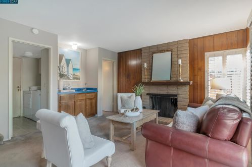 3511 Halfmoon Ln, Concord, CA 94518-2255