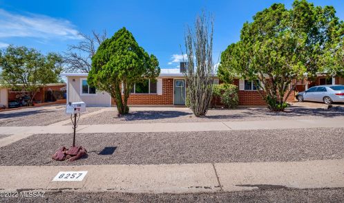 8257 Beverly St, Tucson AZ  85710-5931 exterior