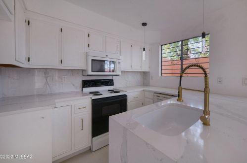 3117 Stone Ave, Tucson AZ  85705-3807 exterior