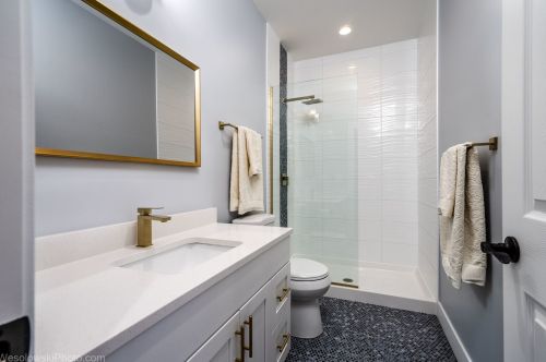 5520 Luna Ave, Chicago IL  60630-1312 exterior