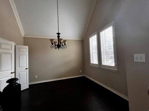 8628 Forest Glen Dr, Irving TX  75063-4201 exterior