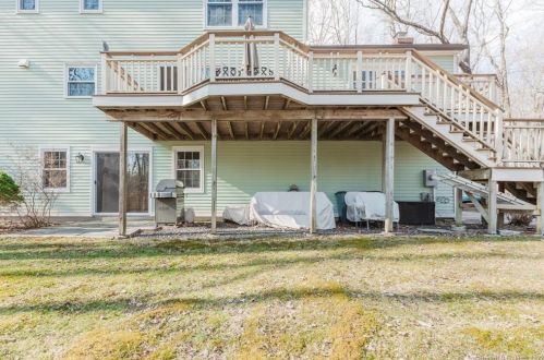 119 Deforest Rd, Wilton CT 06897-1910 exterior