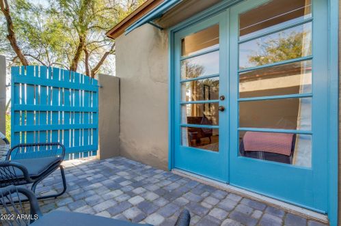 2608 10 St, Phoenix AZ 85085-7781 exterior