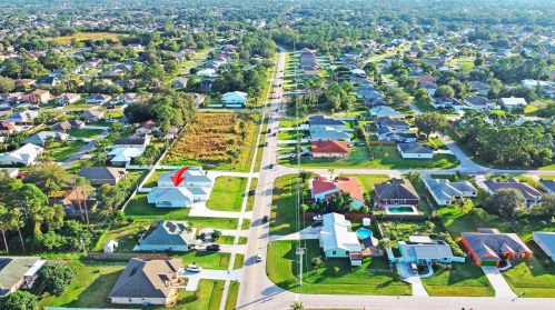 1749 California Blvd, Fort Pierce FL 34953-1159 exterior