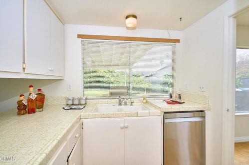 1540 Joanne Ct, Oxnard CA exterior