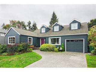 4827 42 St, Seattle WA  98105-5113 exterior