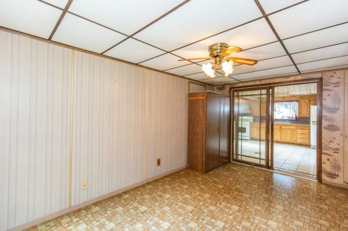 702 Knollwood Dr, Woonsocket RI 02895-2632 exterior