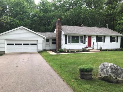 581 105th Ave, Plainwell MI  49080-9536 exterior