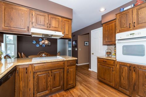 2910 5 St, Kalamazoo MI 49009-8589 exterior