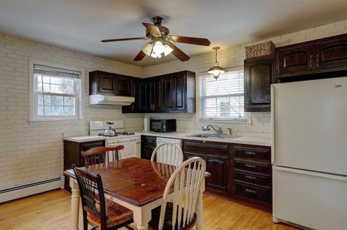 12 Lennon St, Providence RI 02908-1914 exterior