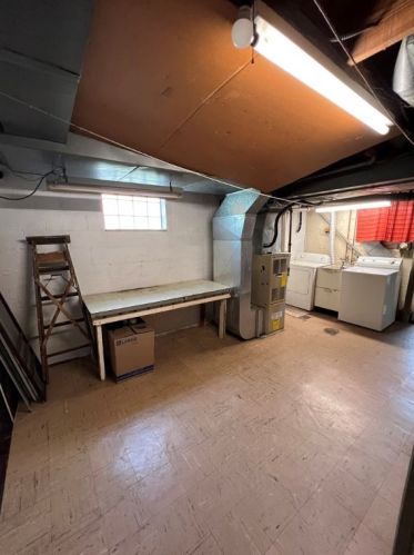 1546 Bellaire Pl, Pittsburgh PA 15226-1907 exterior